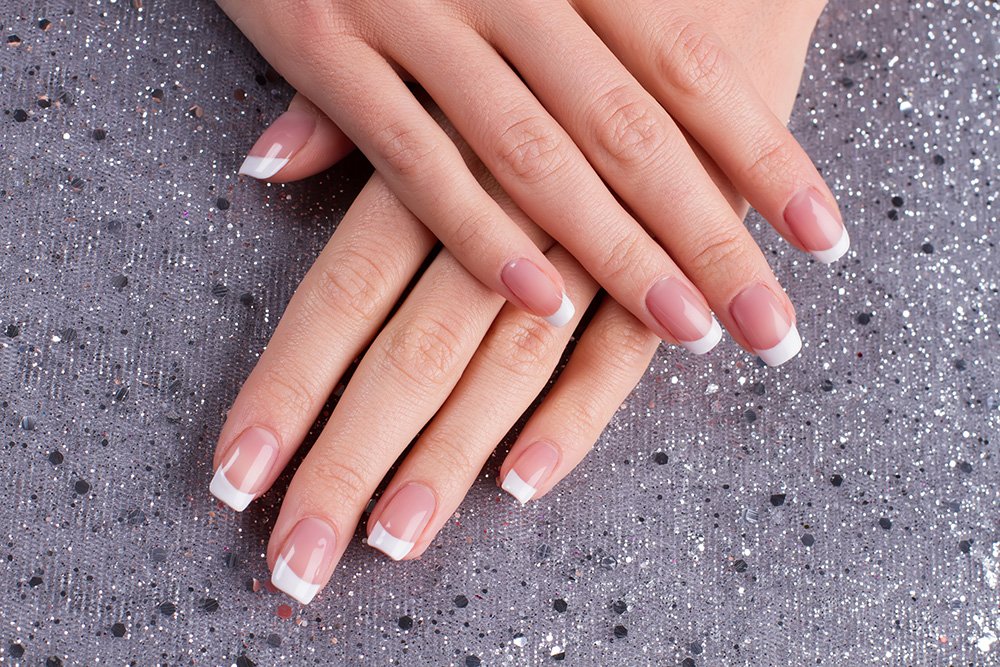 Nail Overlay vs. Extensions: Which Is Better for Your Natural Nails?