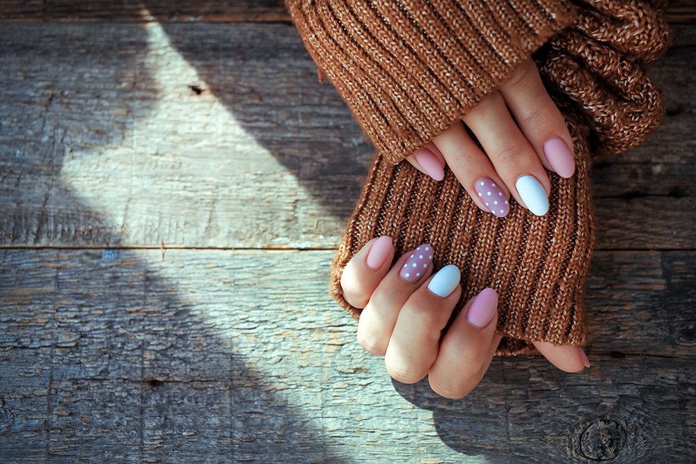 Structured Gel Manicures: The Secret to Stronger, Natural-Looking Nails